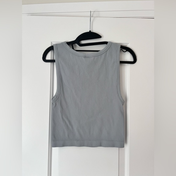 ARITZIA Sunday Best SinchSeamless Crew Tank [NWOT] - Picture 3 of 3